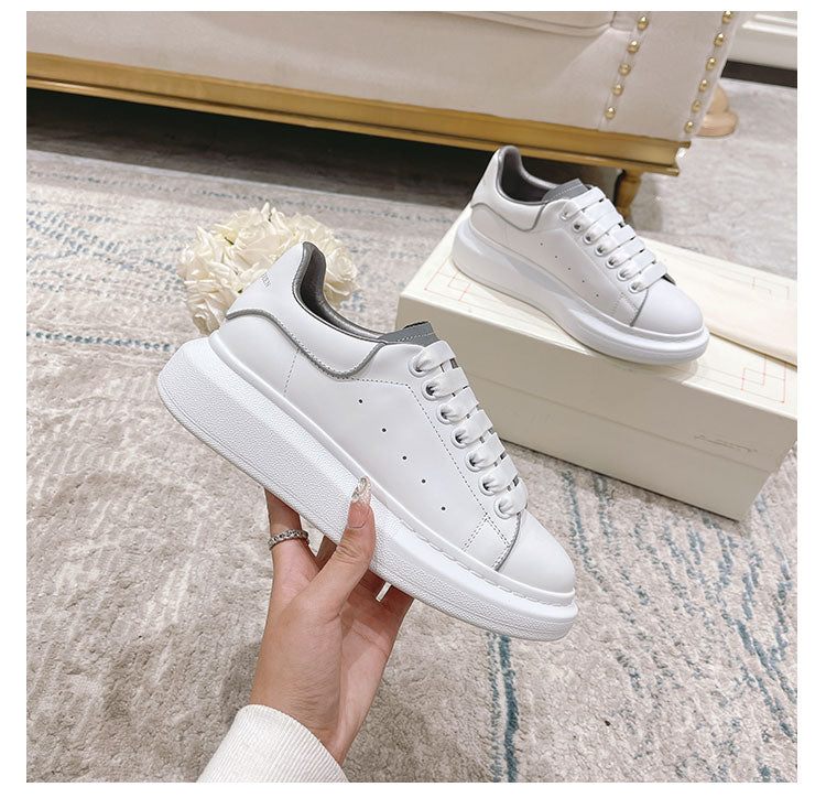 IAN Thick-soled white shoes