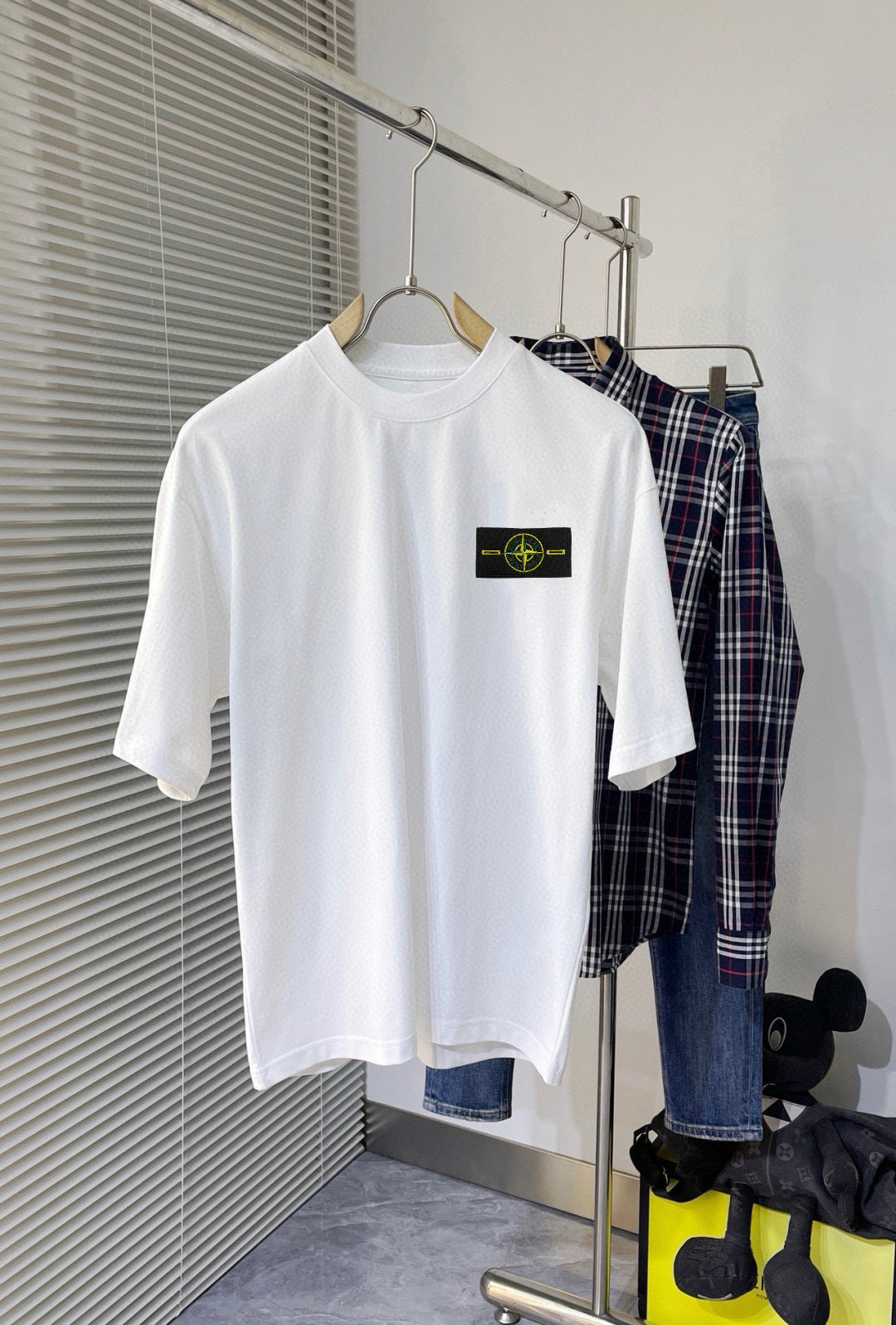 STONE ISLAND Black and White Short-Sleeved T-Shirt