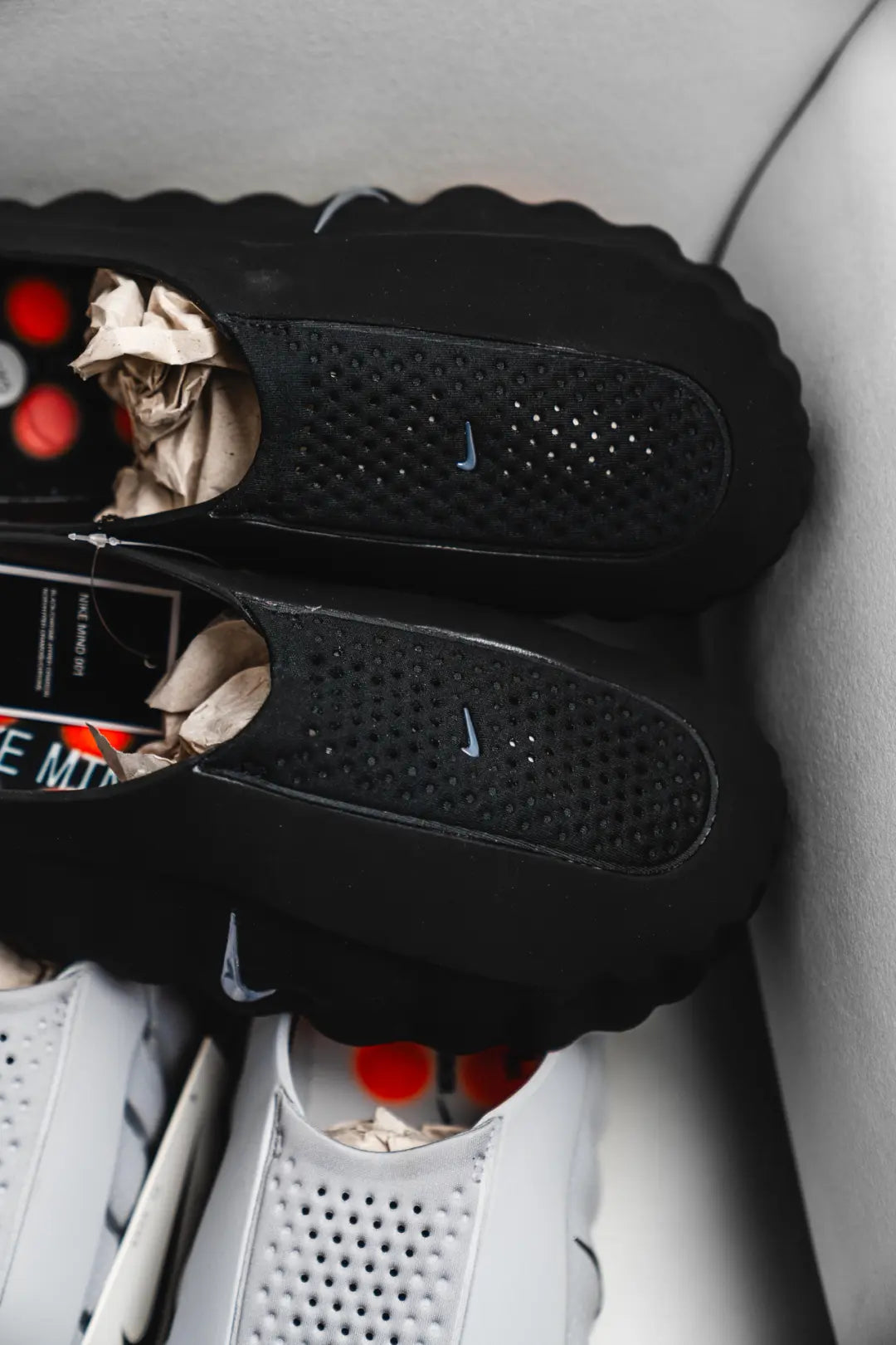 Nike Mind 001