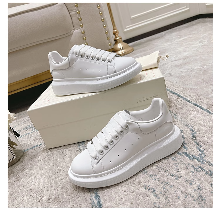 IAN Thick-soled white shoes