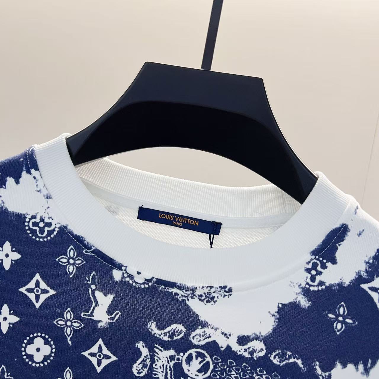 Louis Vuitton Printed sweatshirt