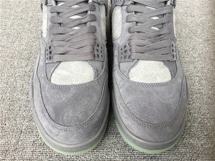 Air Jordan 4 X Kaws