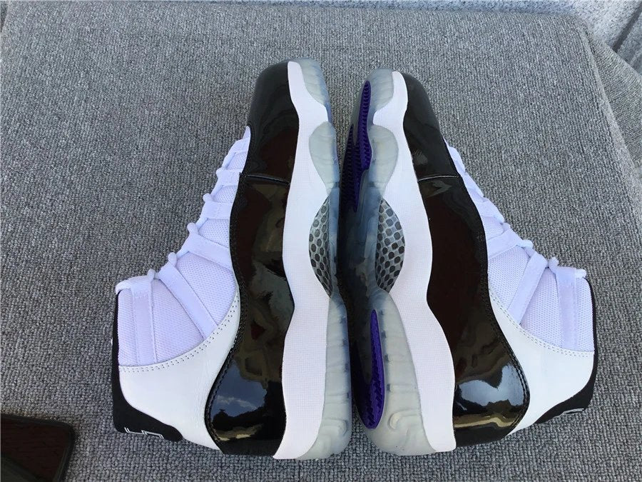 Air Jordan 11 Concord