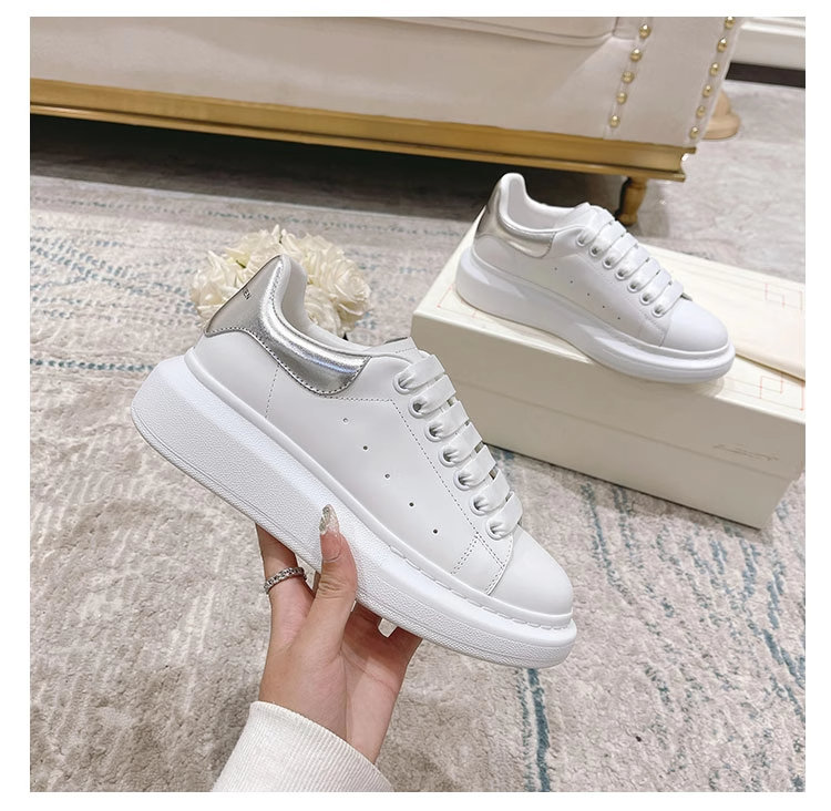 IAN Thick-soled white shoes