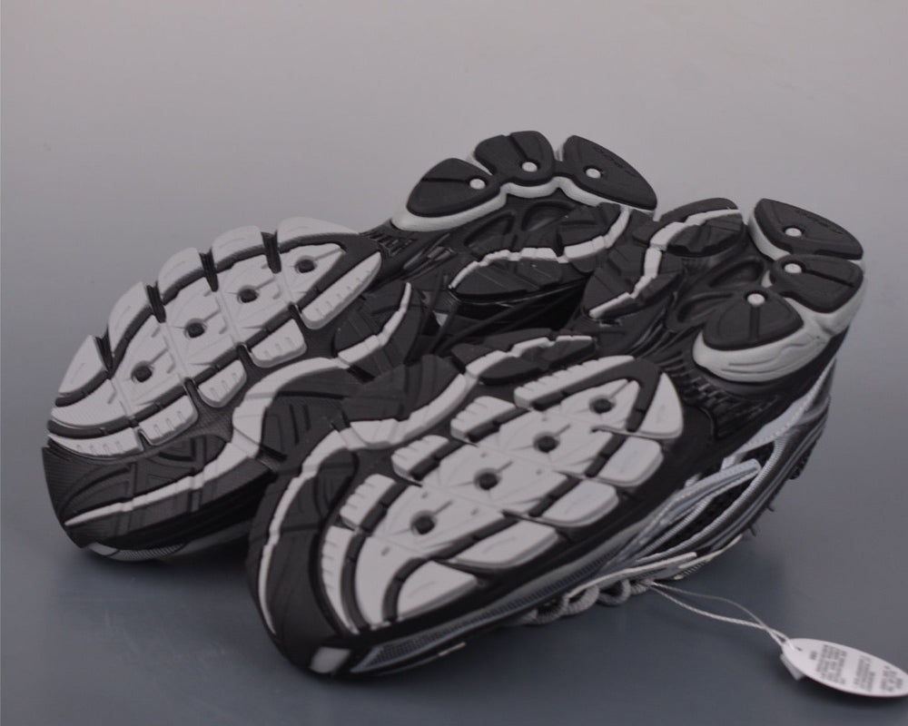 Saucony ProGrid Omni 9 Silver Black