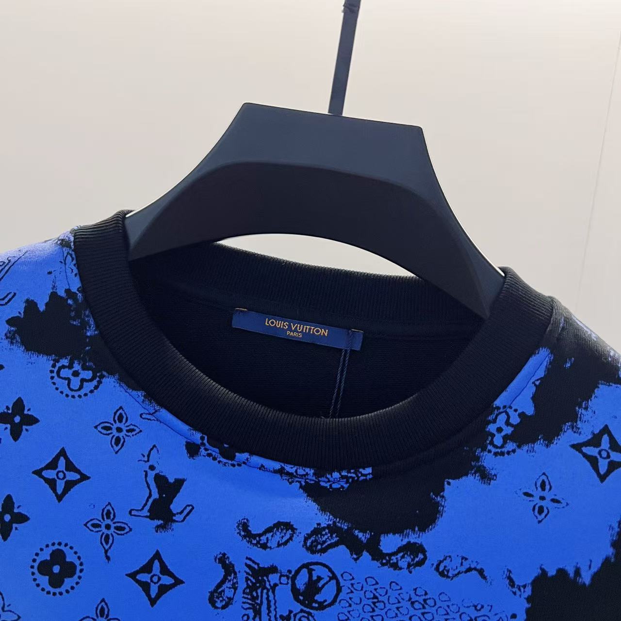 Louis Vuitton Printed sweatshirt