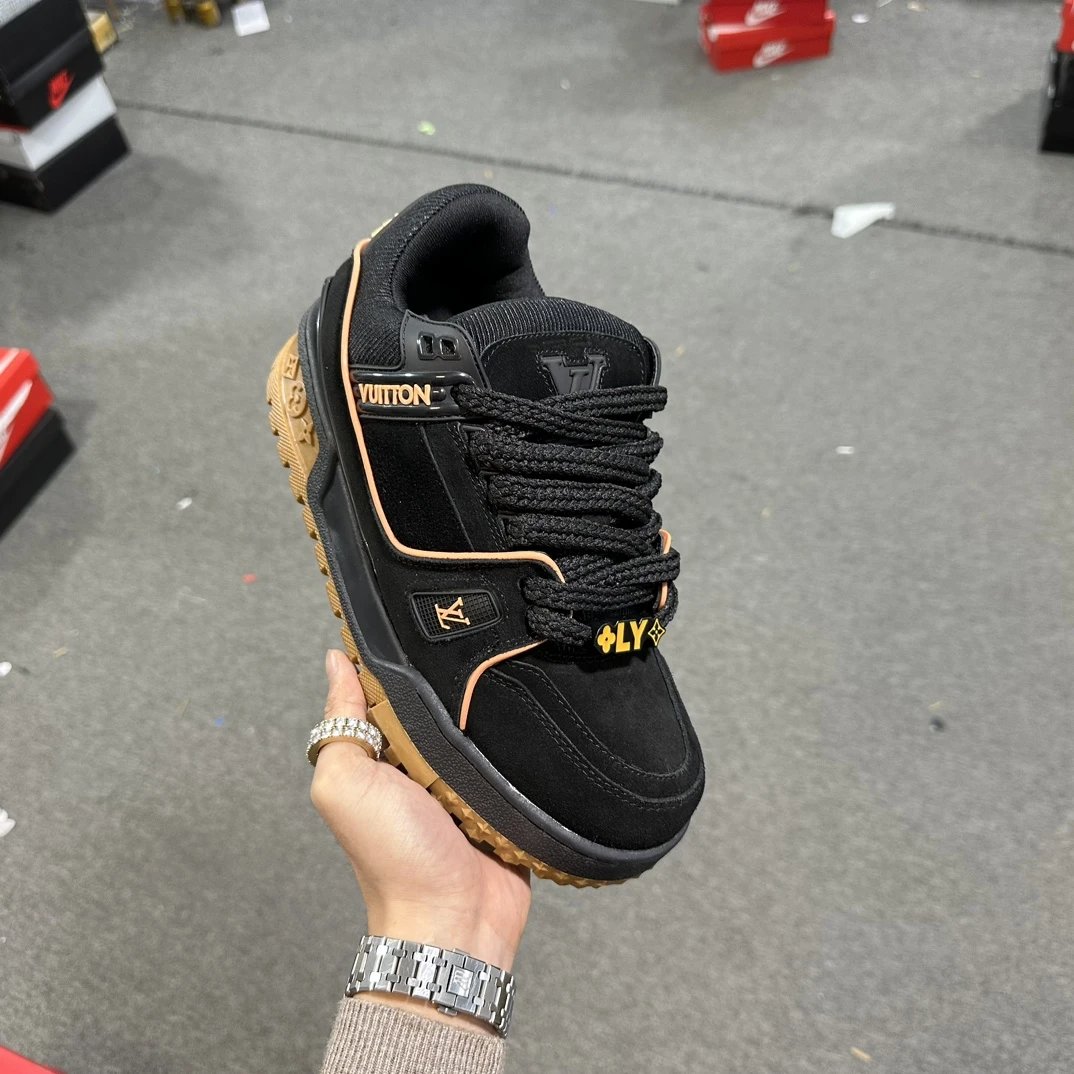 LV Trainer Maxi Sneaker