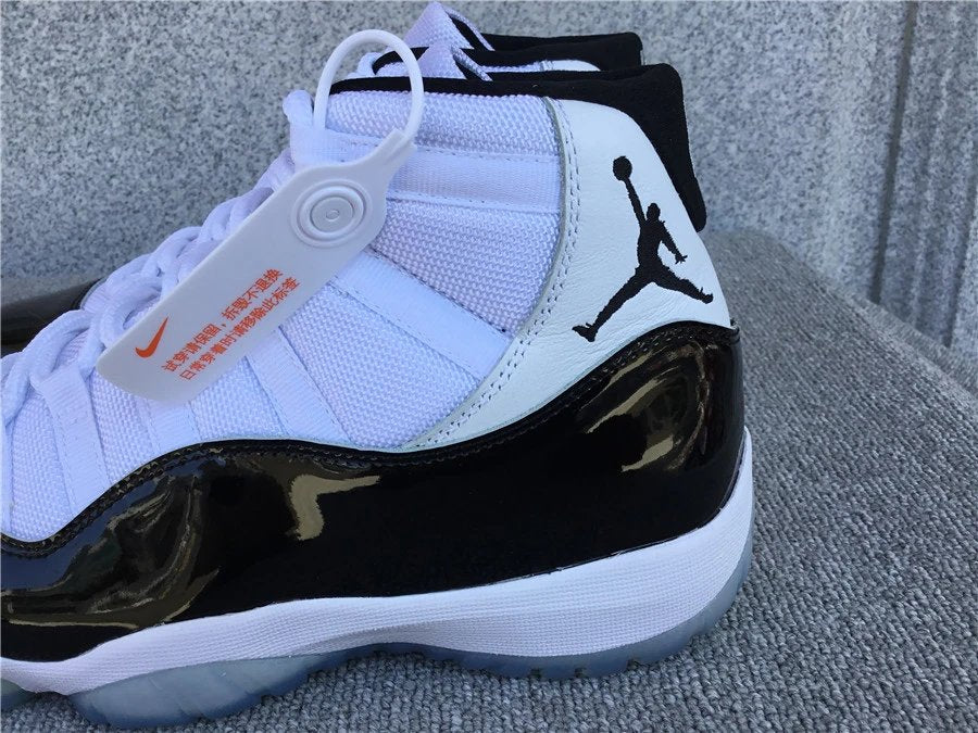 Air Jordan 11 Concord