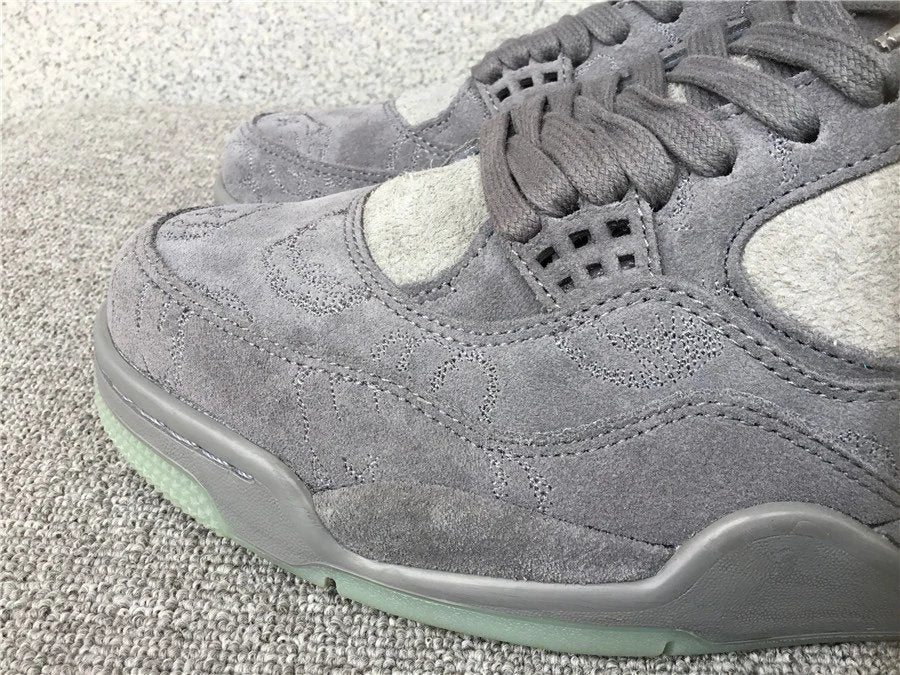 Air Jordan 4 X Kaws