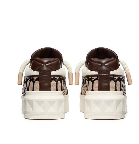 Valetineo Rockstud Untitled Sneaker