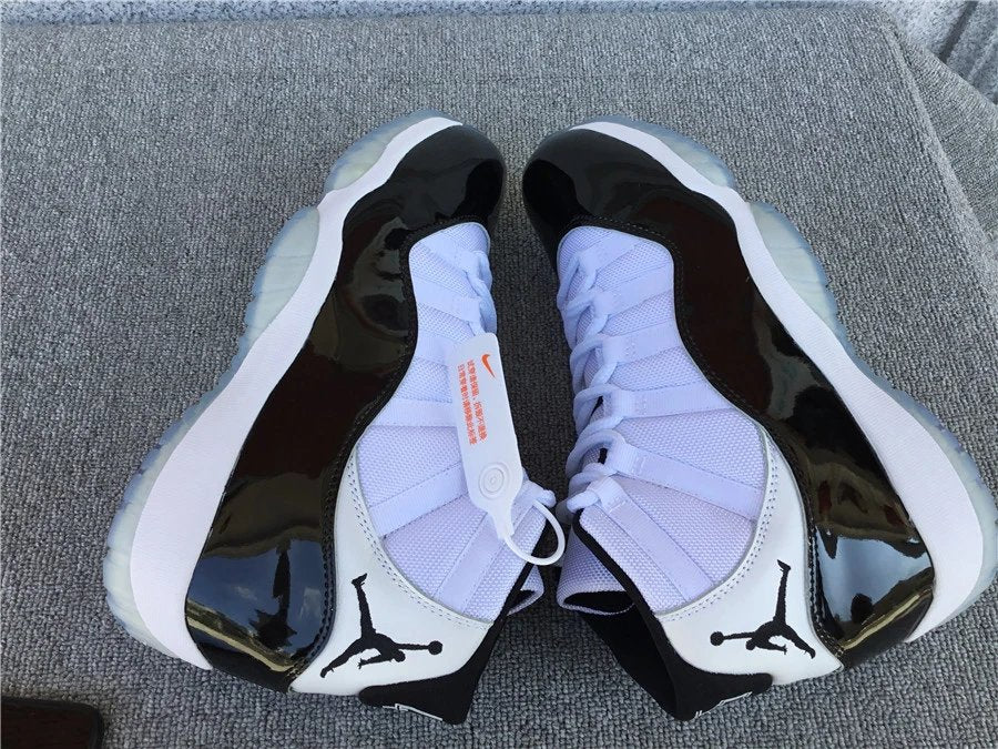Air Jordan 11 Concord