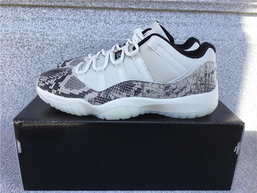 Air Jordan 11 Low