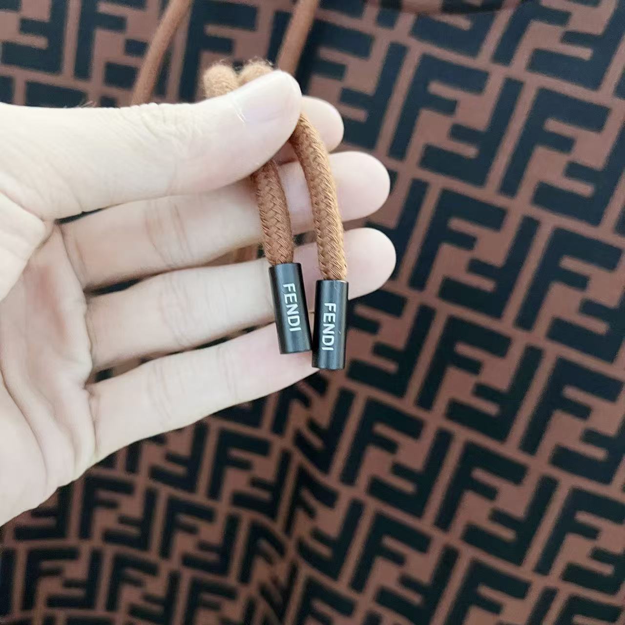 Sudadera con capucha y estampado FF de FENDI