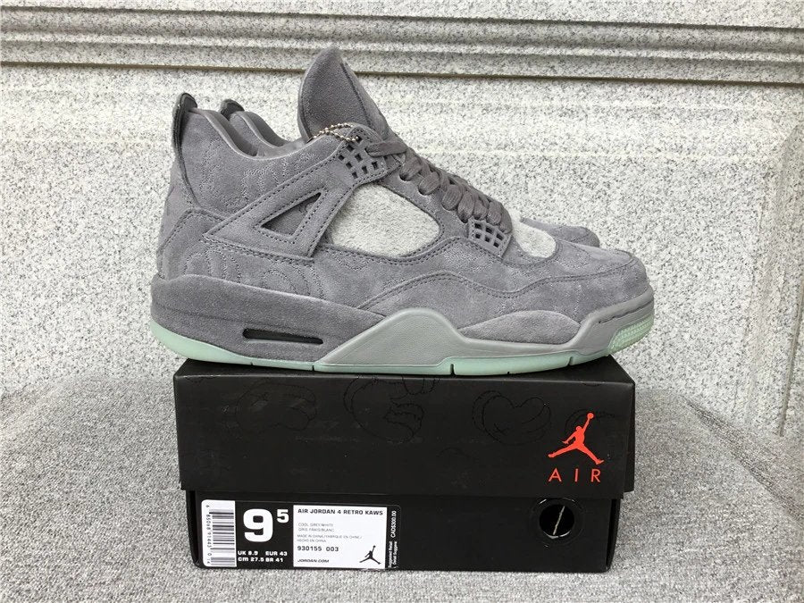 Air Jordan 4 X Kaws