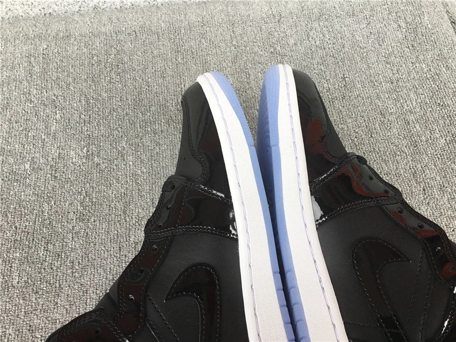 Air Jordan 1 Mid Space Jam A1