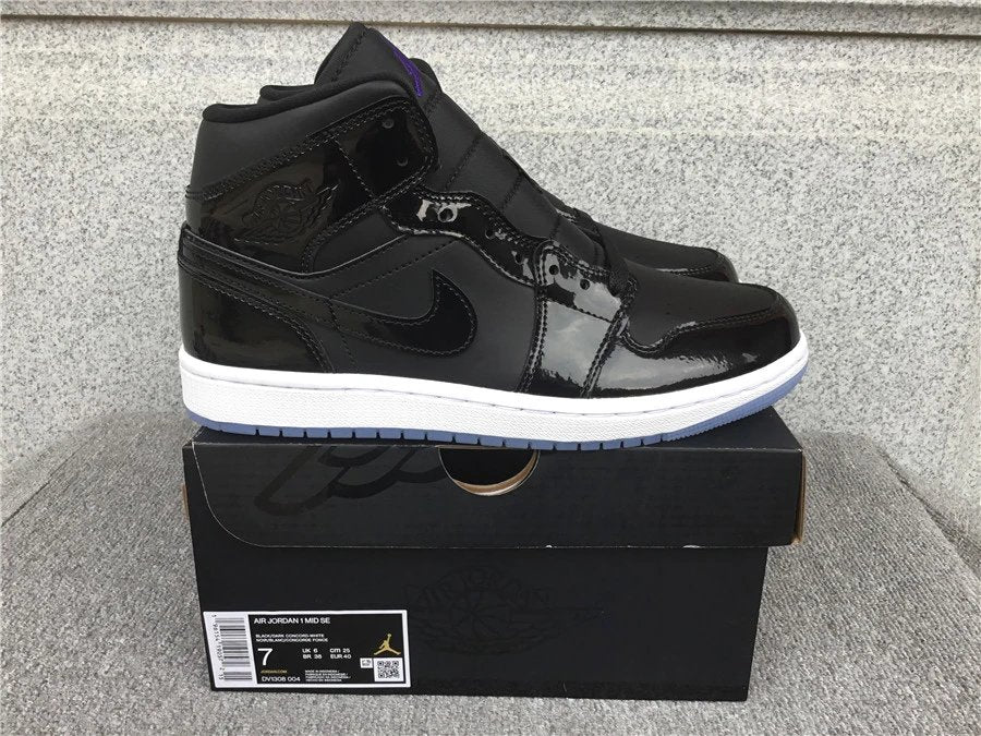 Air Jordan 1 Mid Space Jam A1