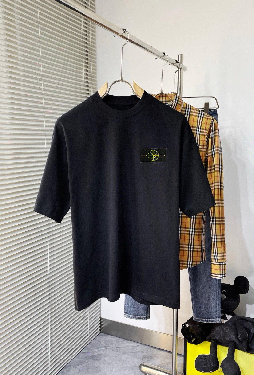 STONE ISLAND Black and White Short-Sleeved T-Shirt