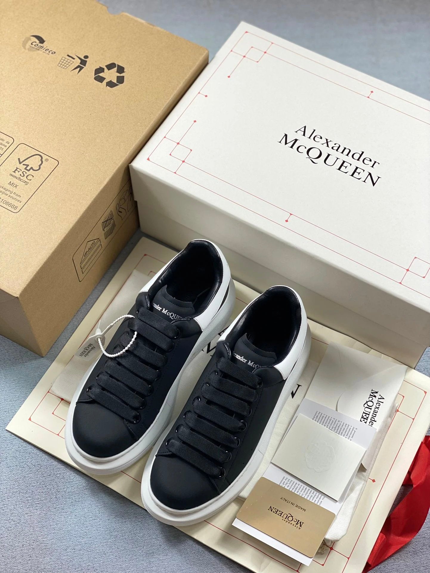 Alexander McQueen Sneaker