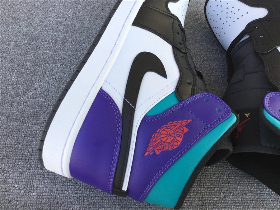 Air Jordan 1 Mid AJ1